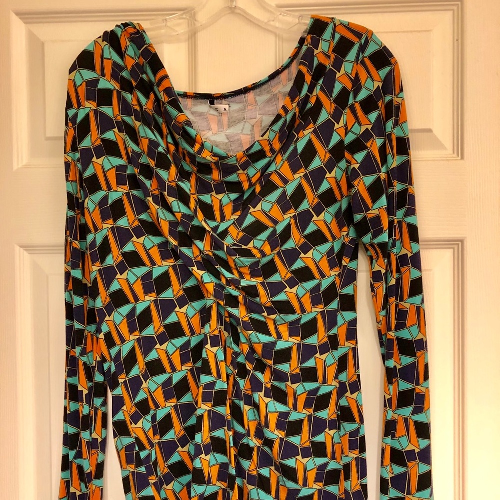 CABI Geometric Cowl Neck Blouse Size M, 8-10